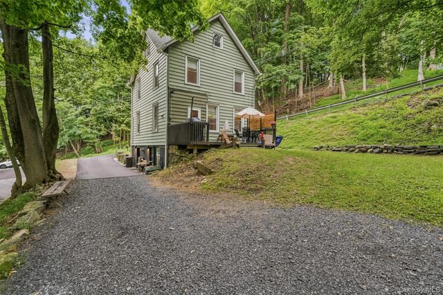 41 Wood Avenue, Cornwall On Hudson, NY 12520
