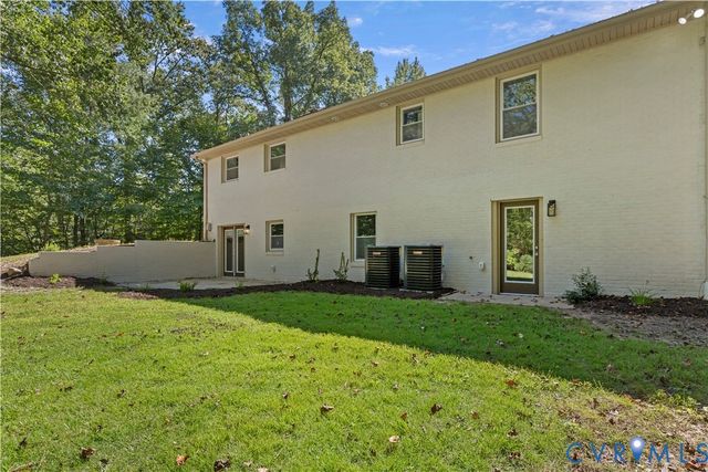 11152 Wychwood Dr, Mechanicsville, VA 23116