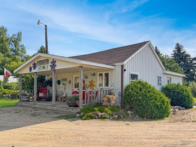 1186 County Road 118, Lake Benton Twp, MN 56149