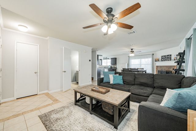 7116 Kickapoo Drive, Fort Worth, TX 76179