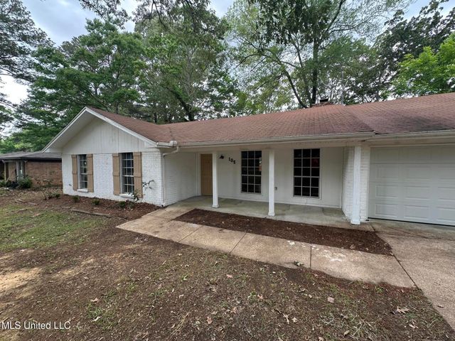 105 Poplar Drive, Brandon, MS 39047