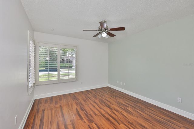 14651 VILLAGE GLEN CIRCLE, Tampa, FL 33618