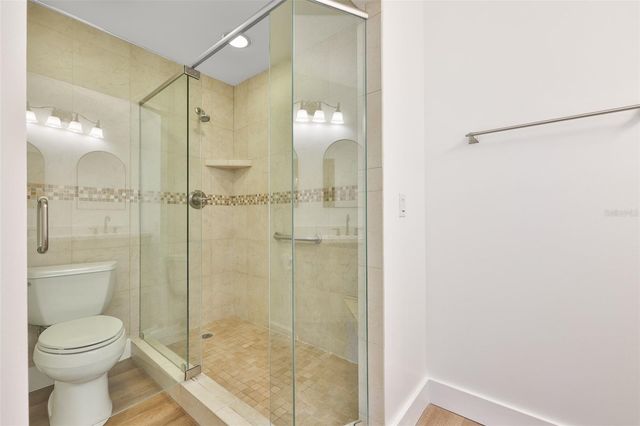 14651 VILLAGE GLEN CIRCLE, Tampa, FL 33618
