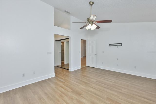14651 VILLAGE GLEN CIRCLE, Tampa, FL 33618