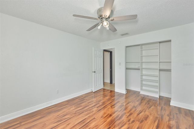 14651 VILLAGE GLEN CIRCLE, Tampa, FL 33618