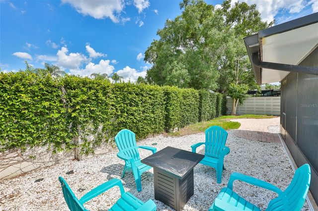 14651 VILLAGE GLEN CIRCLE, Tampa, FL 33618