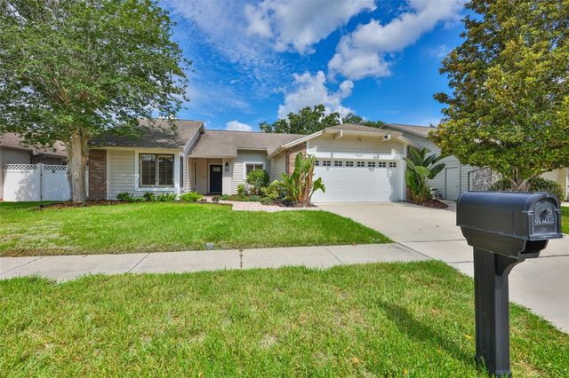 14651 VILLAGE GLEN CIRCLE, Tampa, FL 33618