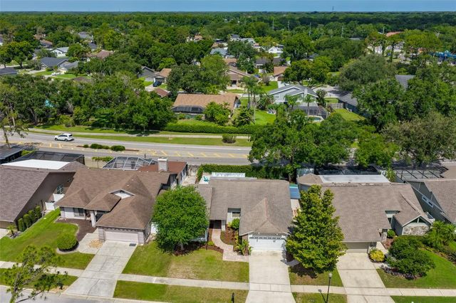 14651 VILLAGE GLEN CIRCLE, Tampa, FL 33618