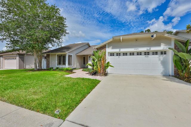 14651 VILLAGE GLEN CIRCLE, Tampa, FL 33618