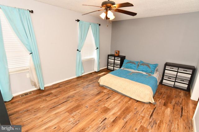 128 DOGWOOD DR, Cross Junction, VA 22625