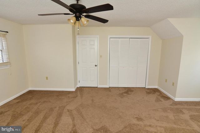 128 DOGWOOD DR, Cross Junction, VA 22625
