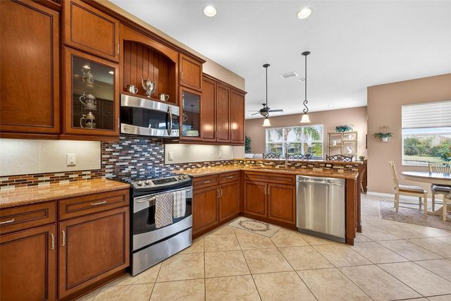 16251 DIAMOND BAY DRIVE, Wimauma, FL 33598