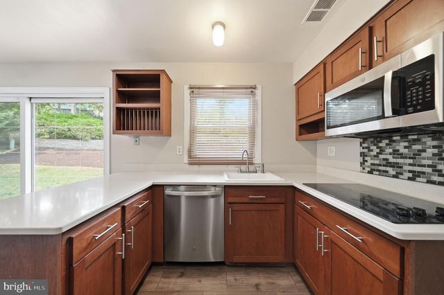 12410 ROCKLEDGE DR, Bowie, MD 20715