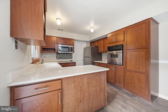 12410 ROCKLEDGE DR, Bowie, MD 20715