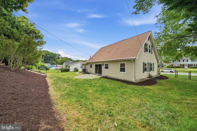 12410 ROCKLEDGE DR, Bowie, MD 20715