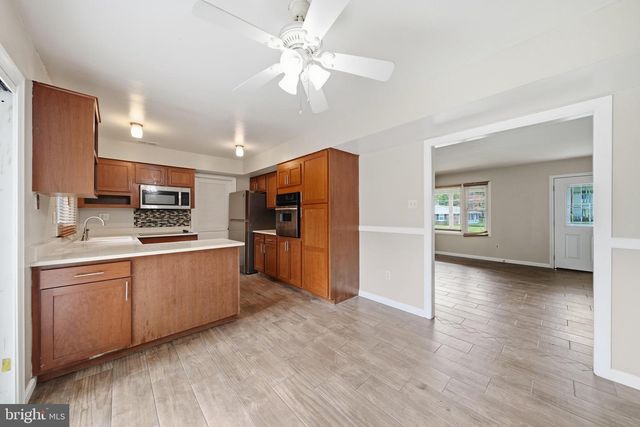 12410 ROCKLEDGE DR, Bowie, MD 20715