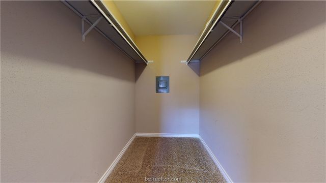 904 University Oaks Boulevard 20, College Station, TX 77840