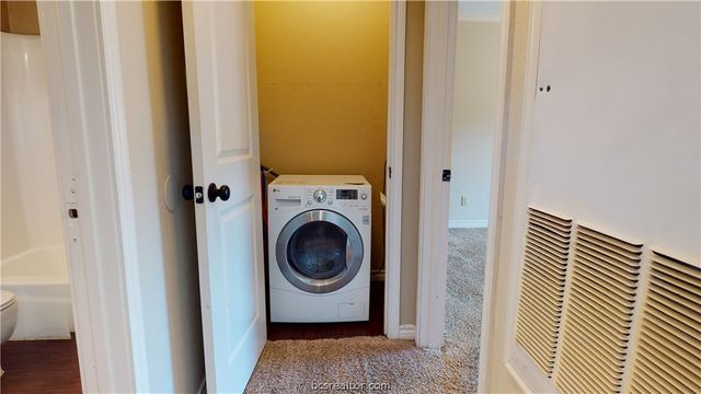 904 University Oaks Boulevard 20, College Station, TX 77840