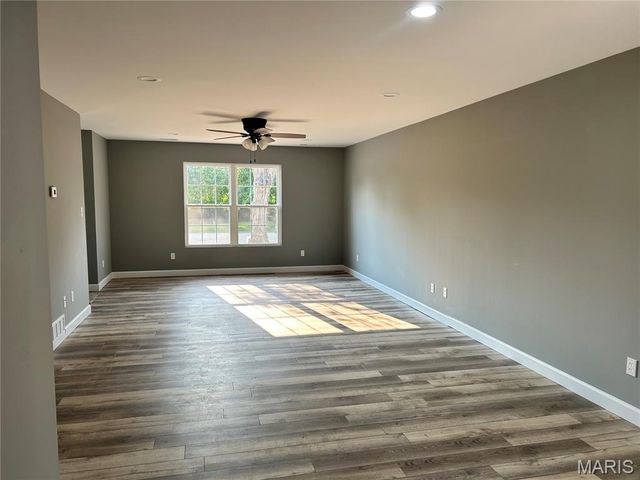 831 Bell Drive, Farmington, MO 63640