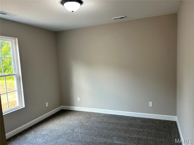 831 Bell Drive, Farmington, MO 63640