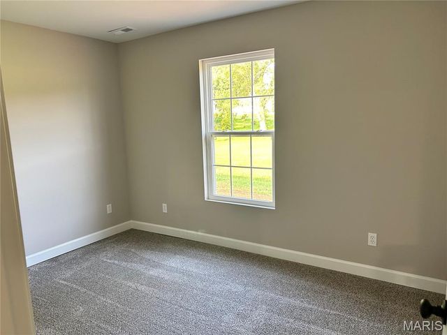 831 Bell Drive, Farmington, MO 63640
