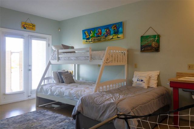 150 Mustang Royale Blvd, Port Aransas, TX 78373