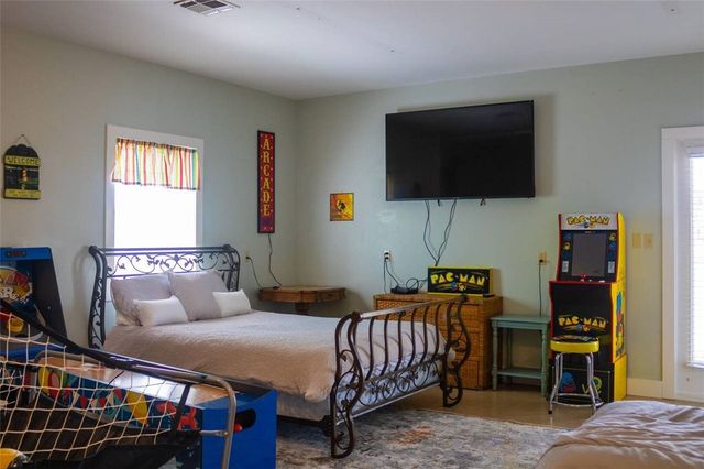 150 Mustang Royale Blvd, Port Aransas, TX 78373