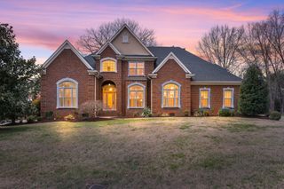 2638 Big Eagle Trl, Murfreesboro, TN 37127