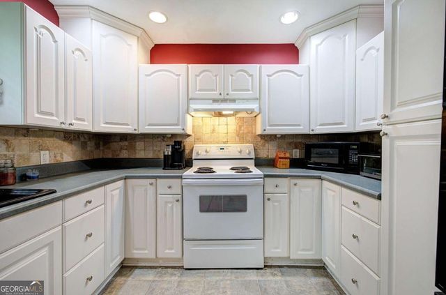 33 Covered Springs Drive NE, Rome, GA 30165