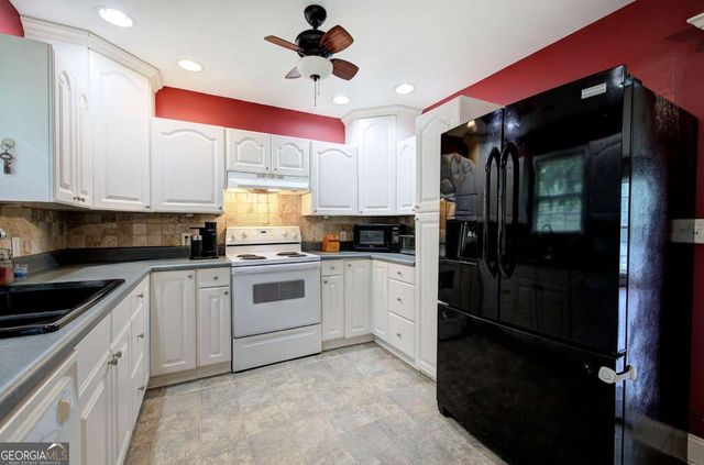 33 Covered Springs Drive NE, Rome, GA 30165