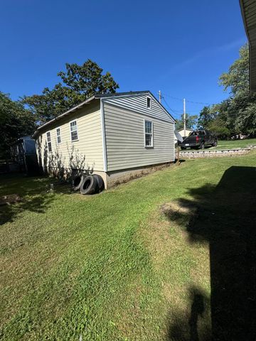 1331 N Howell Avenue, West Plains, MO 65775