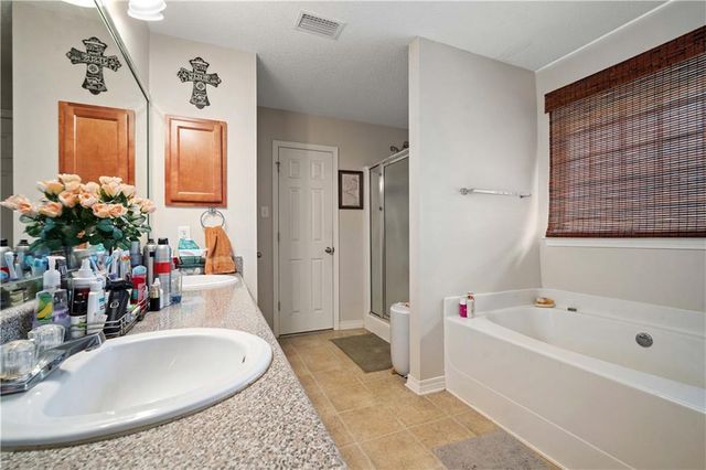 5169 Mossberg Drive E, Theodore, AL 36582