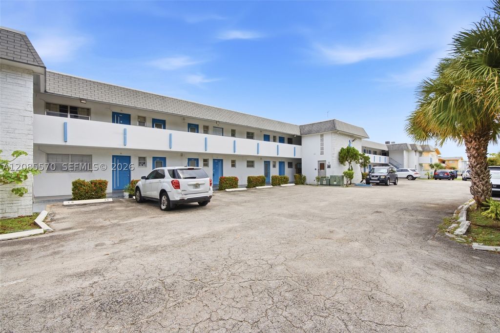 19051 NE 2nd Ave 1503, Miami, FL 33179