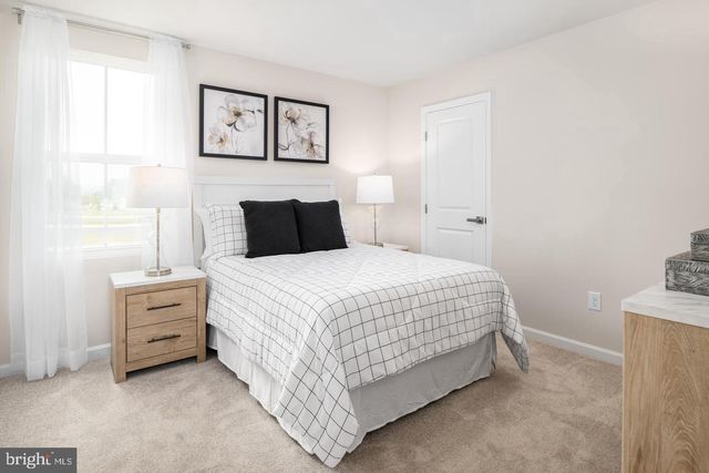1815H FERGUSON DR, Inwood, WV 25428