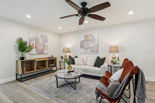 6251 18TH STREET NE, St Petersburg, FL 33702