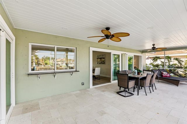 6251 18TH STREET NE, St Petersburg, FL 33702