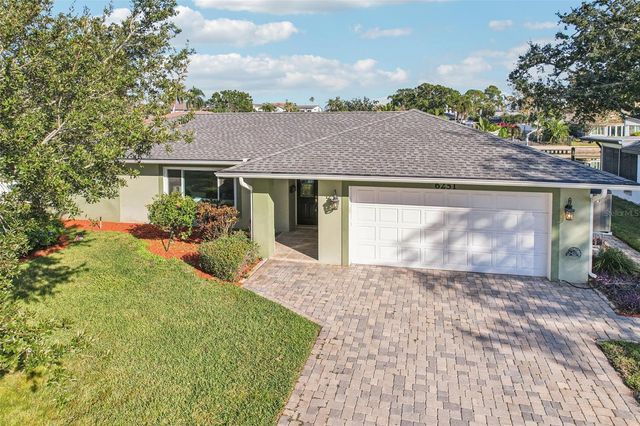 6251 18TH STREET NE, St Petersburg, FL 33702