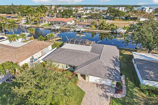 6251 18TH STREET NE, St Petersburg, FL 33702