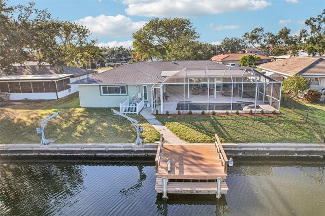 6251 18TH STREET NE, St Petersburg, FL 33702