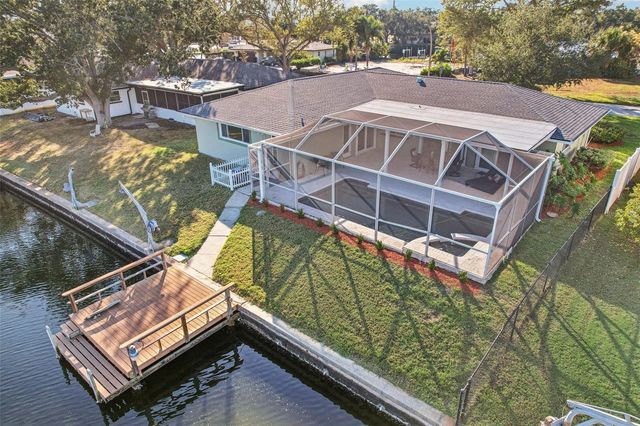 6251 18TH STREET NE, St Petersburg, FL 33702