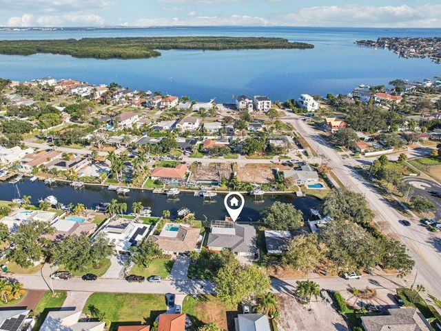 6251 18TH STREET NE, St Petersburg, FL 33702