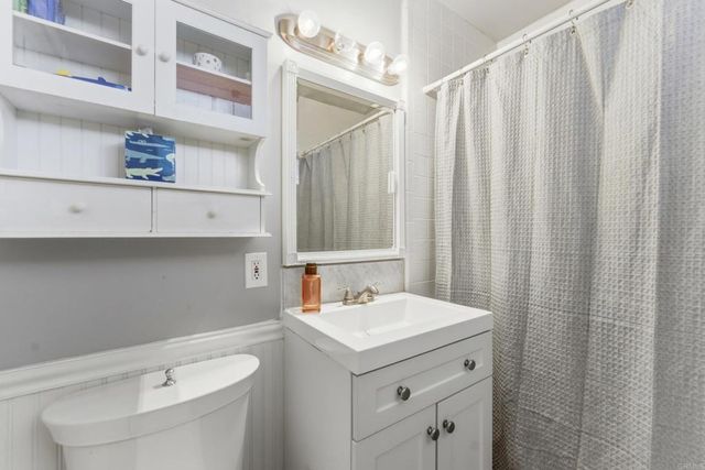6200 Veemac Avenue, La Mesa, CA 91942