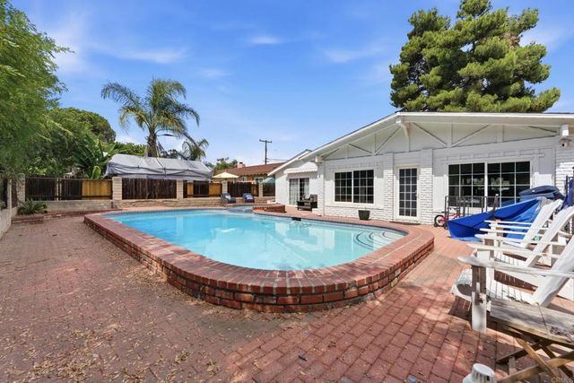 6200 Veemac Avenue, La Mesa, CA 91942