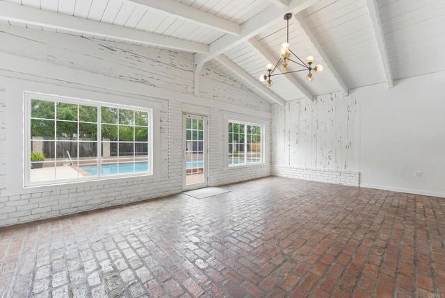 6200 Veemac Avenue, La Mesa, CA 91942