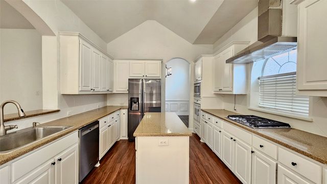 9137 Jasmine Lane, Irving, TX 75063