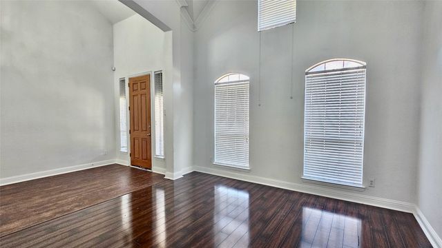 9137 Jasmine Lane, Irving, TX 75063