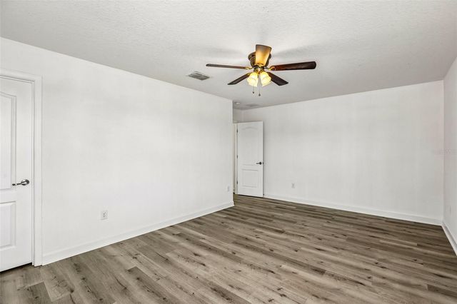 19417 PADDOCK VIEW DRIVE, Tampa, FL 33647