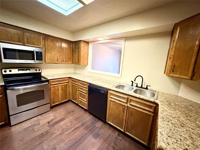 2802 Stewart Drive, Waco, TX 76708