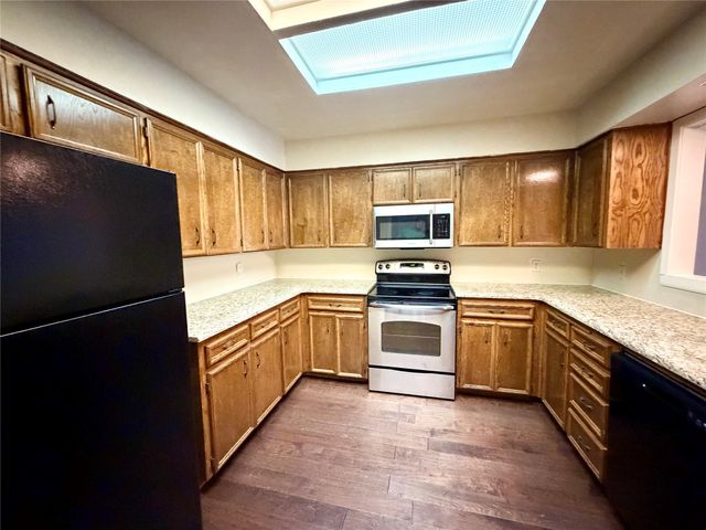 2802 Stewart Drive, Waco, TX 76708