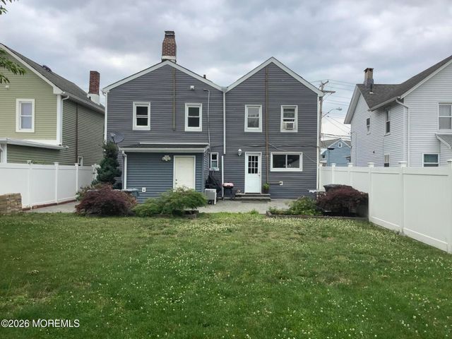 242 1st Street, Keyport, NJ 07735
